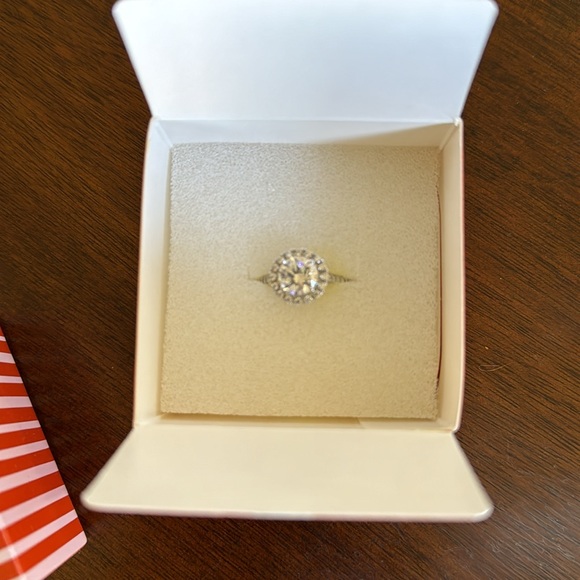 Stella and Dot Ring size 7 - Picture 3 of 6